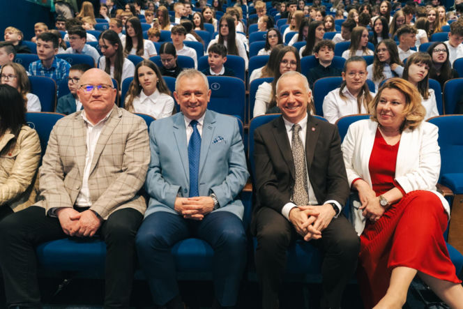Najzdolniejsi uczniowie odebrali stypendia Prezydenta Miasta Siedlce