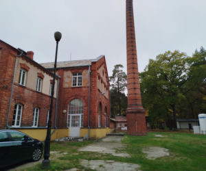 Zabytkowe budynki Lodowni i Kotłowni oraz zespół sanatoryjno-parkowy w Rudce przejdą rewitalizację. Inwestycje będą realizowane do 2028 roku