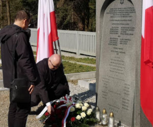 Markowa: modlitwa z abp Szalem przy grobie rodziny Ulmów