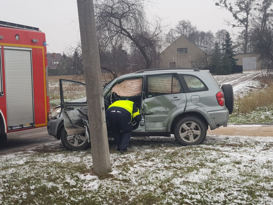 Wypadek w Brzozówce - kierowca samochodu osobowego z mandatem