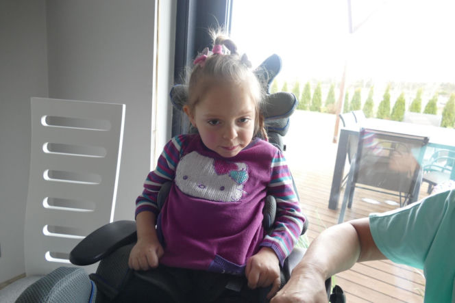 Nie żyje mała wojowniczka. Wcześniej zmarł jej braciszek. Urzędnicy odmawiali pomocy