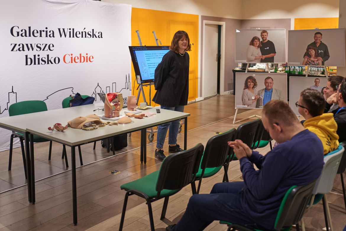 Inauguracja wystawy "Zawsze różowa, zawsze niebieski"