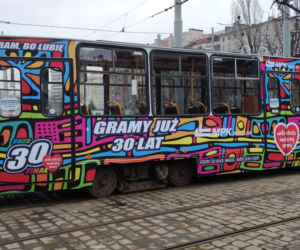 Kultowy wrocławski tramwaj na licytacji WOŚP. Cena rośnie w zawrotnym tempie [ZDJĘCIA]