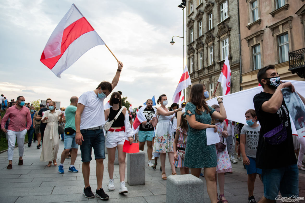 Marsz solidarności z Białorusinami w Krakowie
