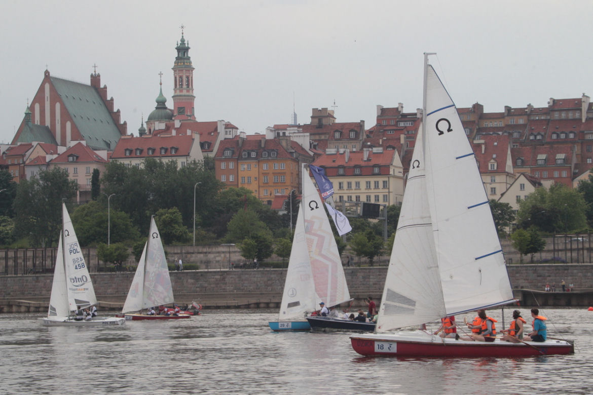 Święto Warszawy 2022. Regaty na Wiśle rozpoczęte