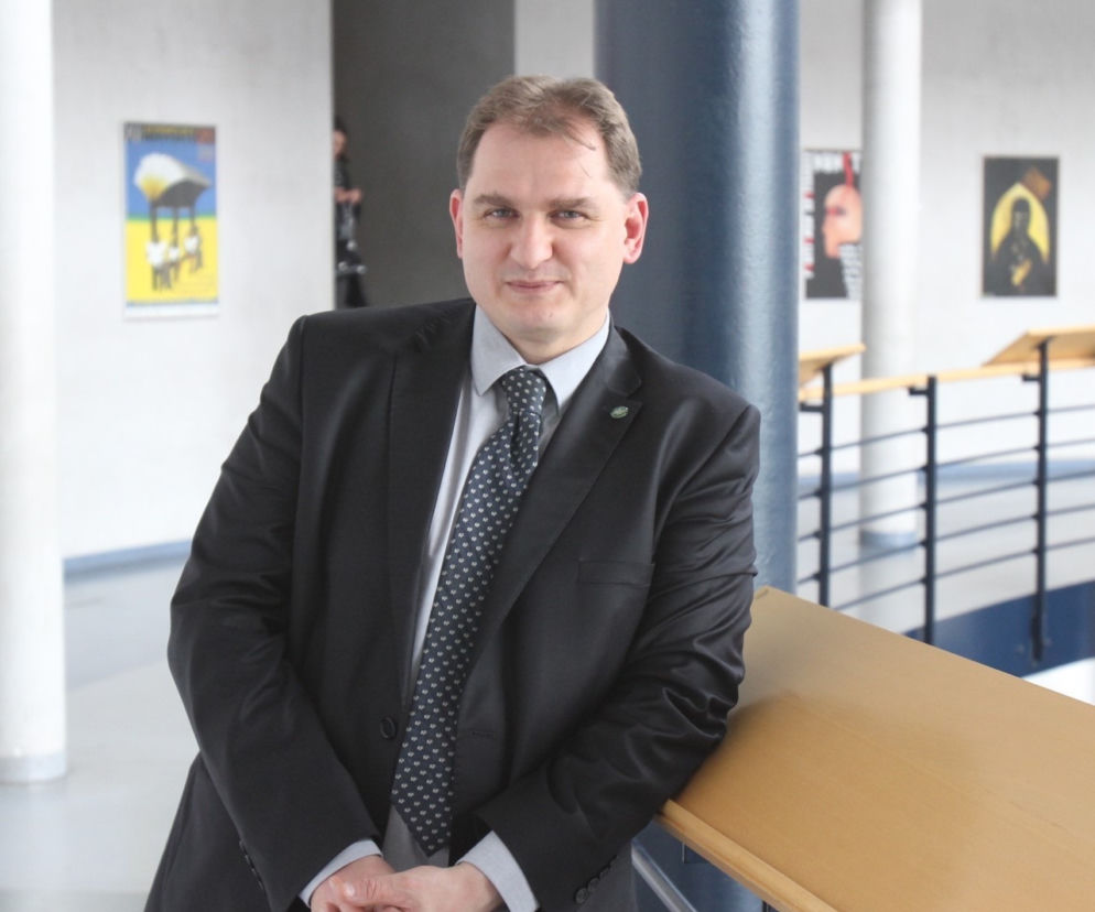 Symbol strajku kobiet i awantura na wykładzie. Profesor UŚ stanął w obronie studentów