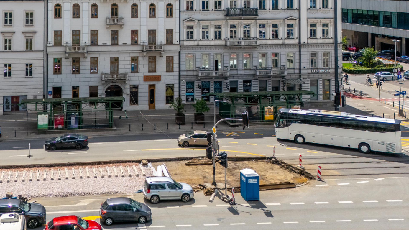 Remont torowiska tramwajowego w Alejach Jerozolimskich w Warszawie