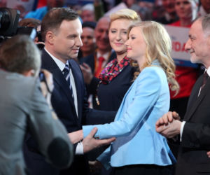PONIŻYLI MOJA CÓRKĘ