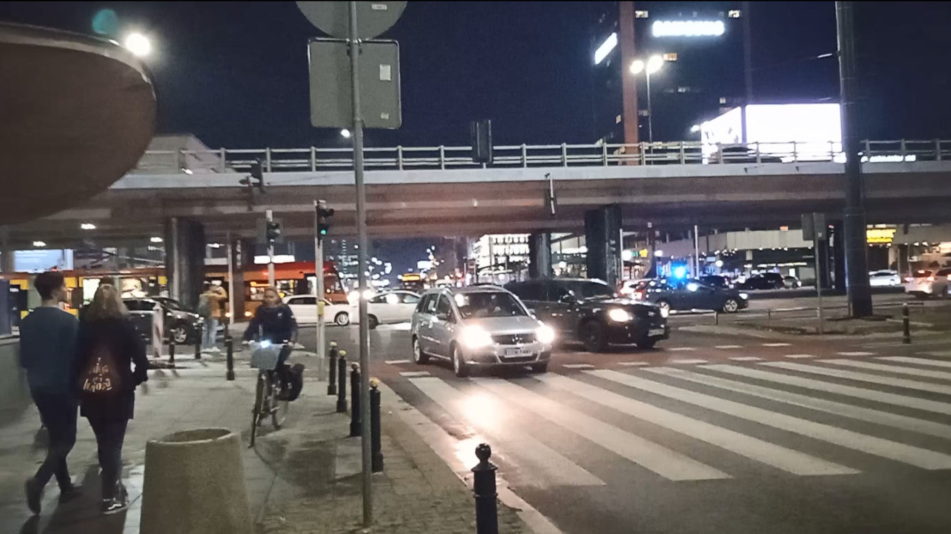 Gigantyczne korki w Warszawie. Totalny paraliż w związku ze zgromadzeniem publicznym