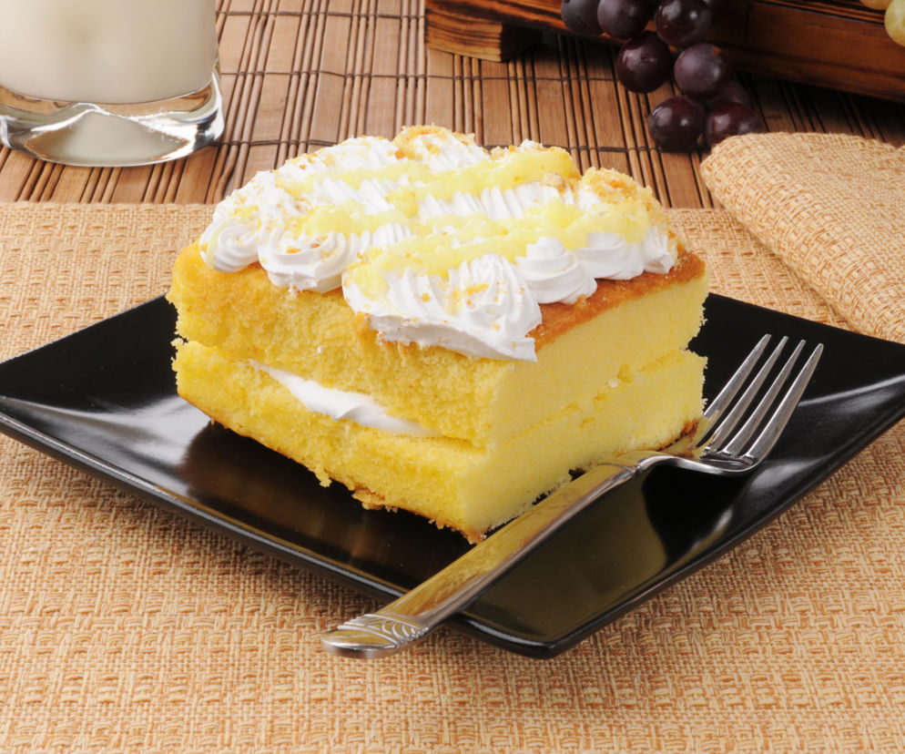 Baba wielkanocna z kremem cytrynowym – klasyka w nowoczesnym wydaniu