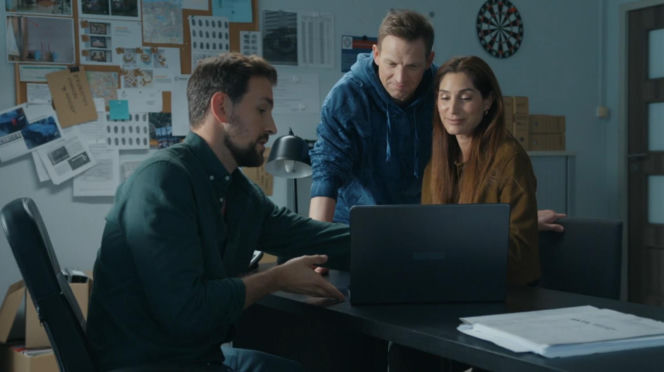 Barwy szczęścia odc. 3289. Łukasz (Michał Rolnicki), Celina (Orina Krajewska), Marcin Kodur (Oskar Stoczyński)