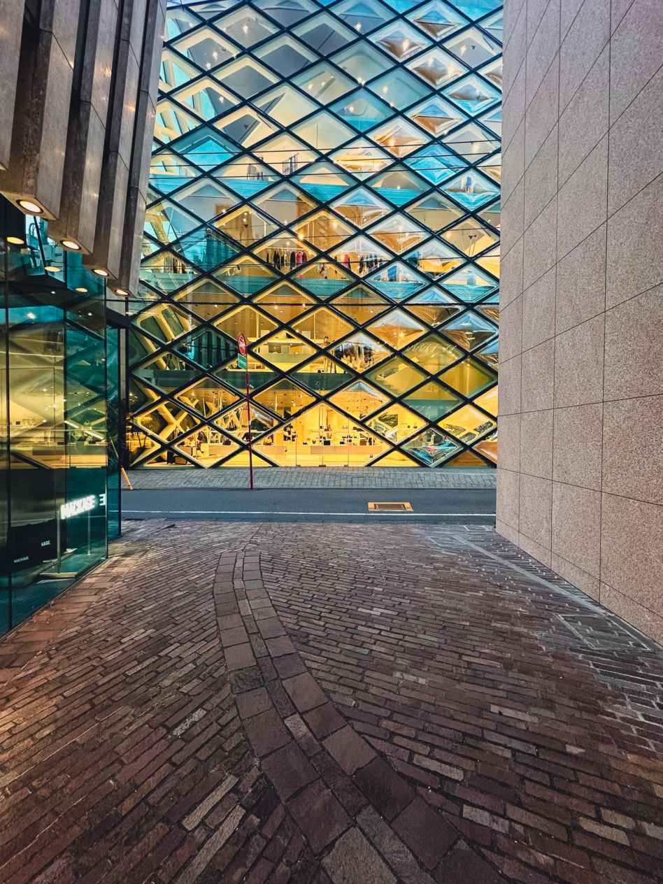 178 Prada Aoyama