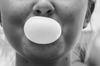 Lublin: Pieniądze z kościelnych skarbon kradła przy użyciu... gumy do żucia