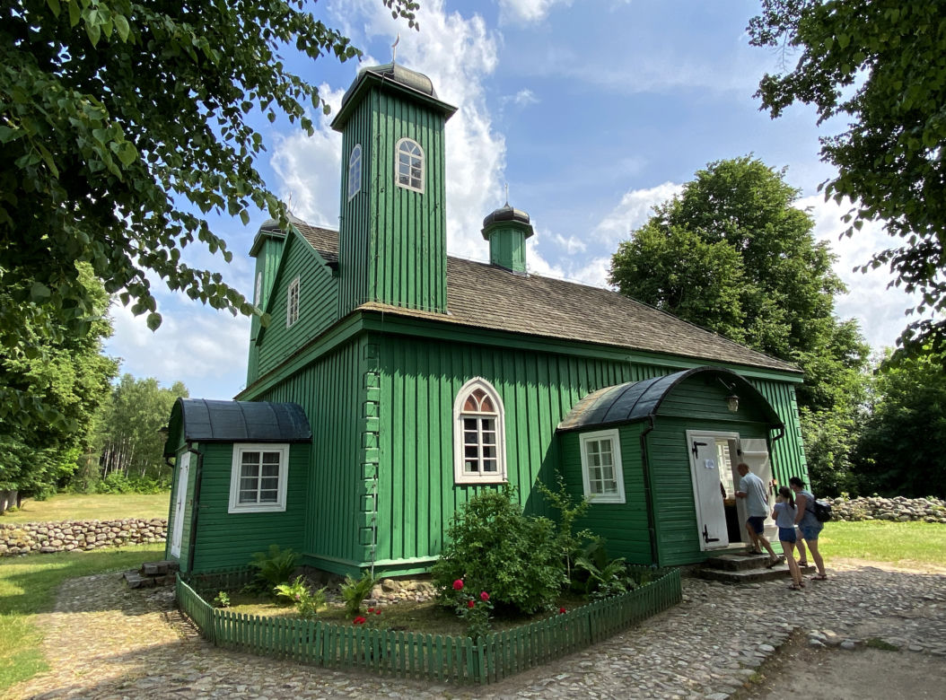 Kruszyniany - mizar, meczet, tradycyjna architektura i nieskalana przyroda