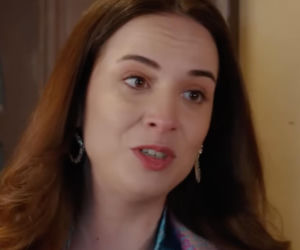 Panna młoda, odcinek 228. Beyza wraca do rezydencji i namawia Cihana do ślubu