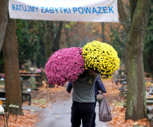 Kwesta na ratowanie zabytków Powązek 2026. 250 osób wyjdzie z puszkami