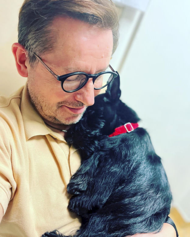 Andrzej Polan z „Dzień dobry TVN” stracił przyjaciela. Koledzy ze stacji przygotowali dla niego wzruszającą niespodziankę