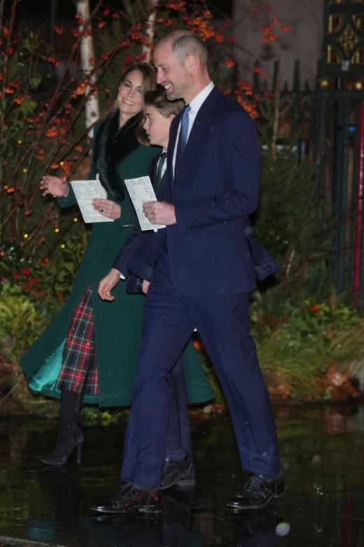 Kate i William z dziećmi na świątecznym koncercie