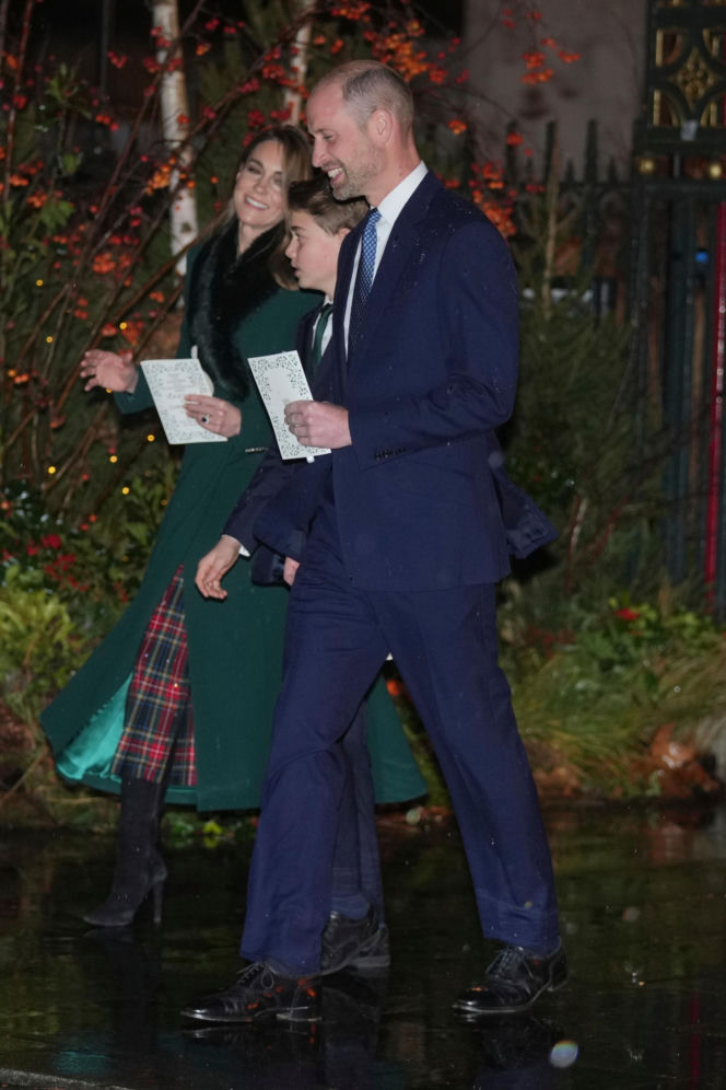 Kate i William z dziećmi na świątecznym koncercie