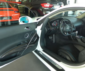 Fit Lovers kupili sobie nowy samochód z silnikiem V10. To sportowe coupe kosztuje krocie!