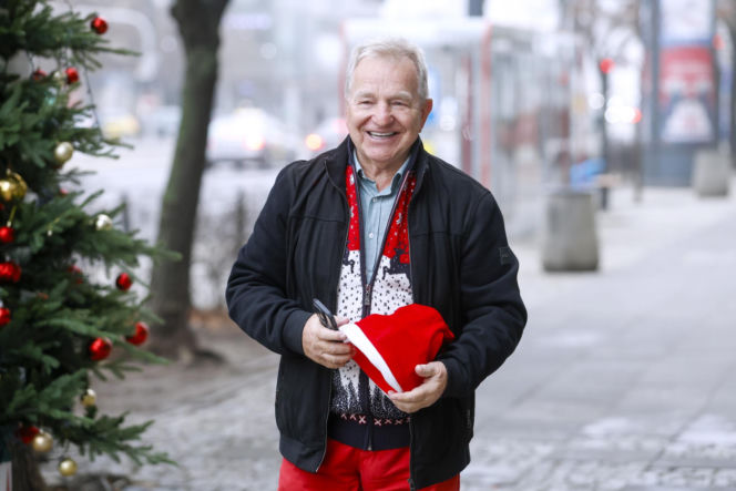 Sportowcy i aktorzy pod siedzibą TVN