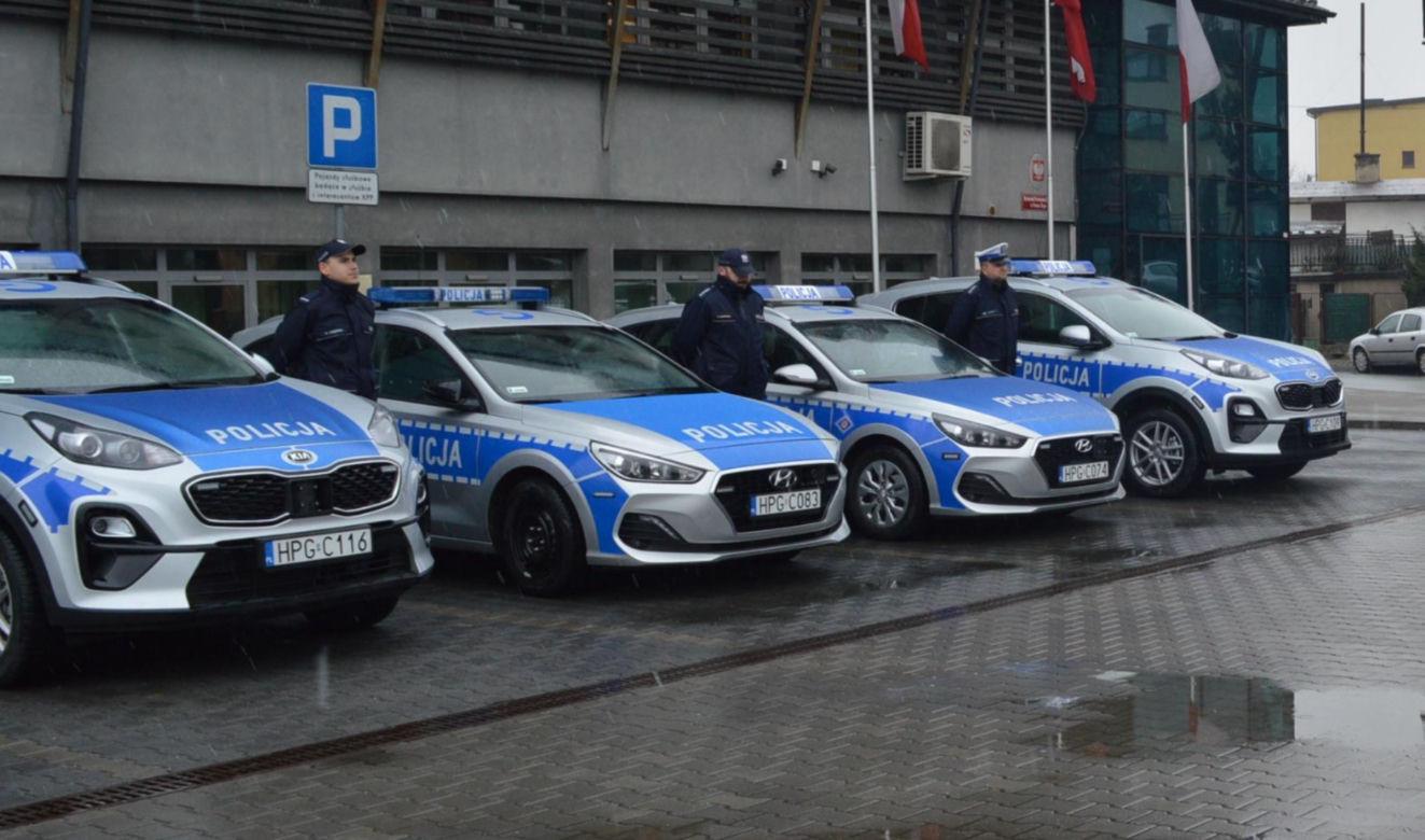 Nowe policyjne radiowozy w Nowym Targu i w Krościenku nad Dunajcem