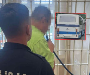 Miał wieźć pasażerów, ale był pijany. Stracił prawo jazdy