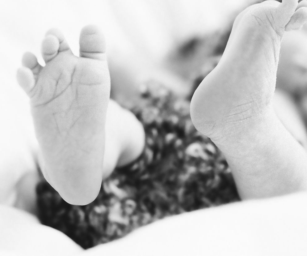 6-miesięczna dziewczynka zmarła w łóżeczku, rodzice byli pijani!