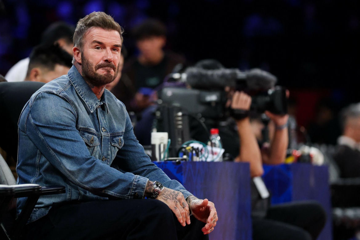 David Beckham na meczu koszykówki w Chinach