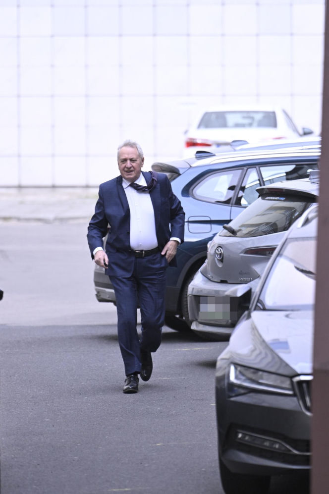 Pilna narada PiS na  Nowogrodzkiej