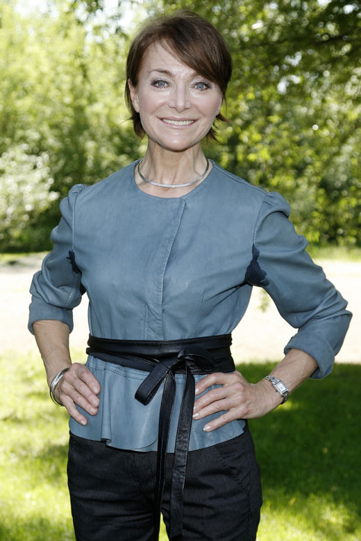 Piosenkarka zmarła w 2012 roku.