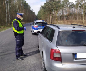 Obowiązek noszenia maseczek. Policja prowadzi kontrole
