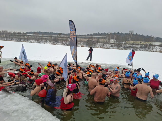 Historyczny I Zlot Morsów w Starachowicach
