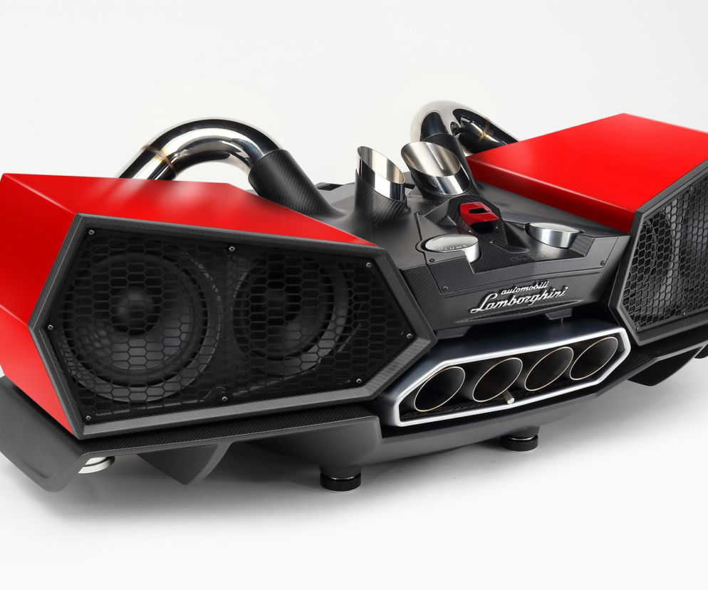 iXOOST ESAVOX Automobili Lamborghini 