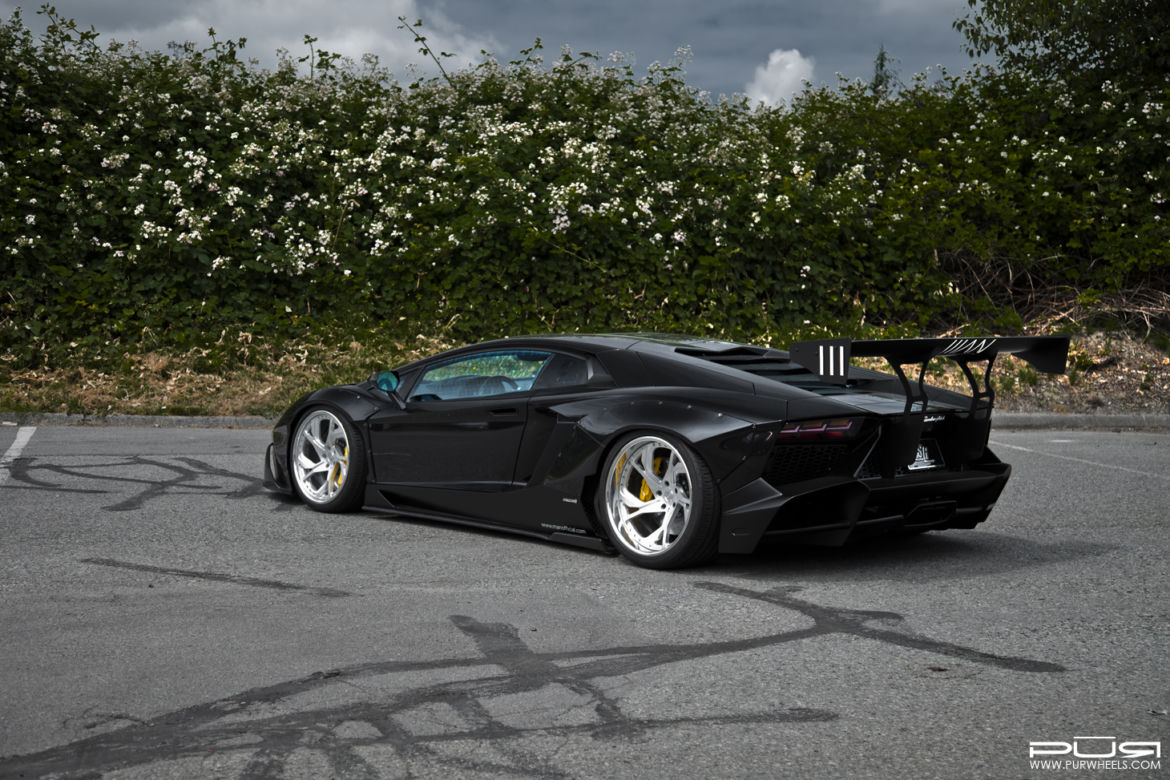 Lamborghini Aventador od SR Auto Group