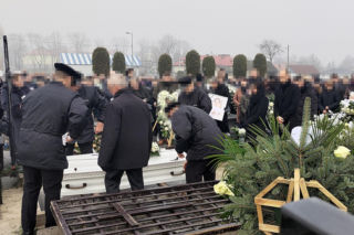 Pogrzeb 11-letniego aktora. Nikodem Marecki spoczął w białej trumnie. Żegnały go tłumy