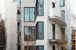 Życie w Architekturze 2025. Budynek Mieszkalny Wielorodzinny Angorska 13A. Zbigniew Tomaszczyk Decorum Architekci / AZT Architekci