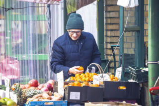 Senator Krzysztof Kwiatkowski na zakupach