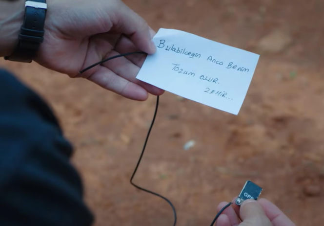 Dziedzictwo, odcinek 890: Trucizna więzi Nanę i Nazli, a Ayse i Ferit starają się o dobre relacje - wszystko dla Dogi