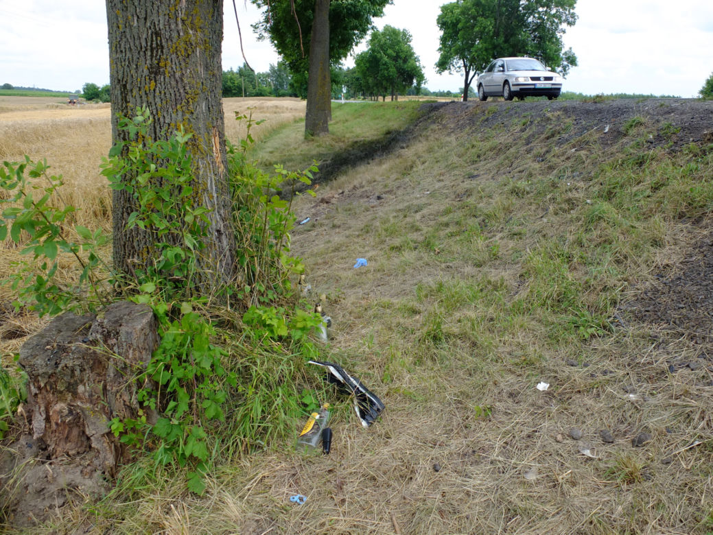 Wyprzedzał na trzeciego, przez niego dwie osoby nie żyją. Choć uciekł z miejsca tragedii, jest już w areszcie