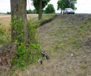 Wyprzedzał na trzeciego, przez niego dwie osoby nie żyją. Choć uciekł z miejsca tragedii, jest już w areszcie