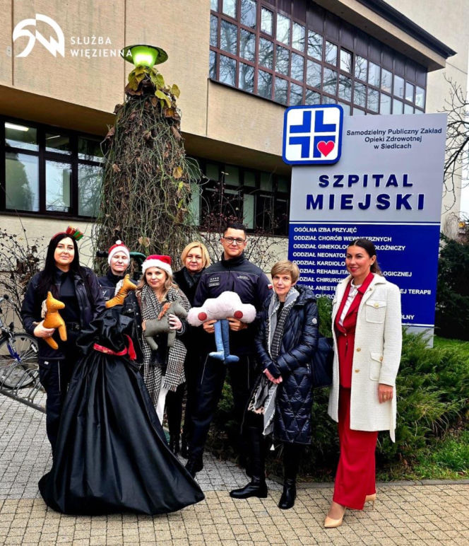 Więźniowie uszyli maskotki i poduszki dla małych pacjentów Szpitala Miejskiego w Siedlcach