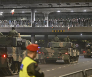 Nocna próba defilady wojskowej w Warszawie 2
