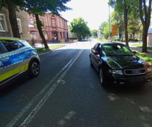 61-letni rowerzysta wjechał wprost pod nadjeżdżające audi na jednym ze skrzyżowań w Lęborku