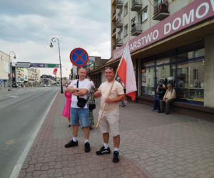 „Cześć i chwała bohaterom!”. Siedlczanie spotkali się w centrum miasta, by uczcić 82. rocznicę wybuchu Powstania Warszawskiego