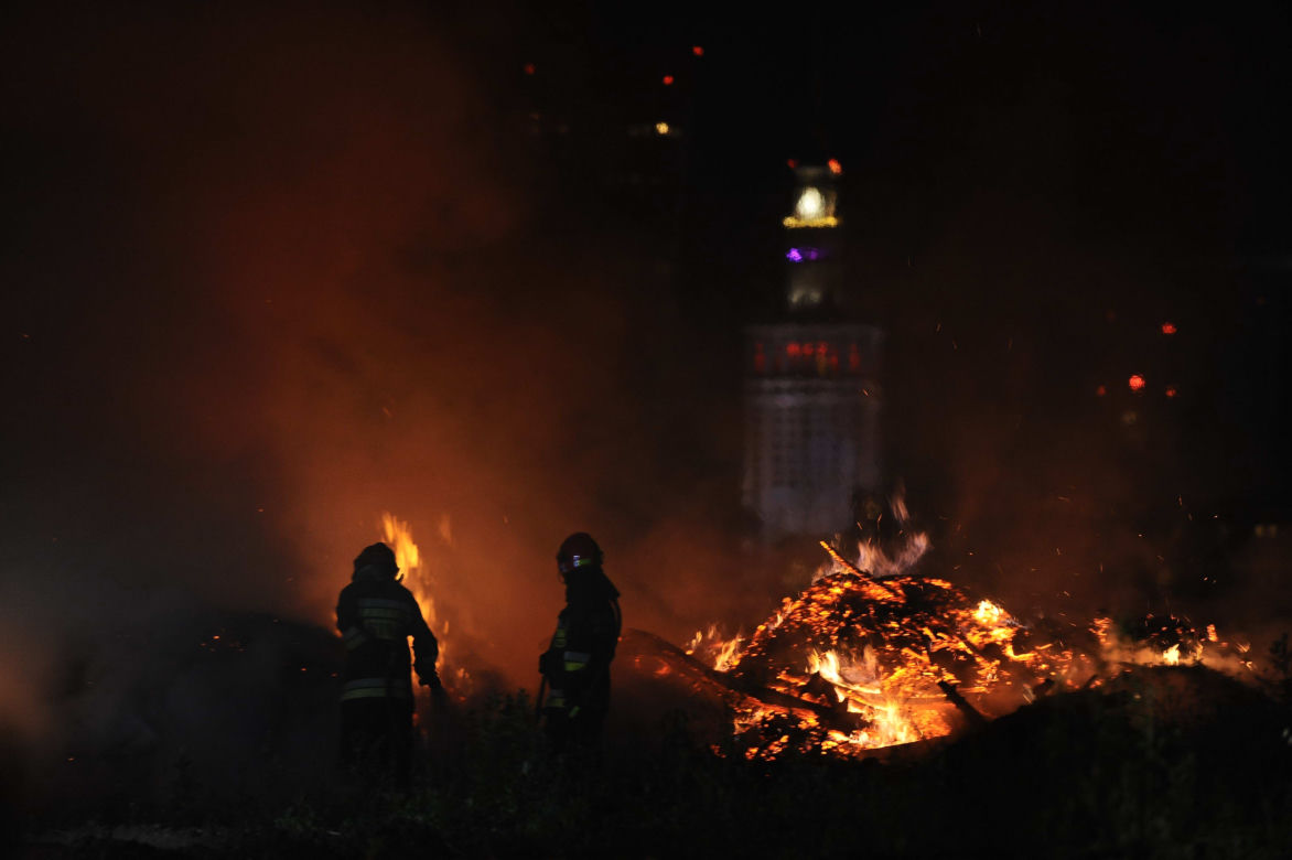 Nocny pożar przy ulicy Kolejowej