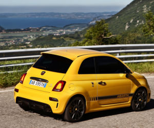 2016 Abarth 595 Competizione