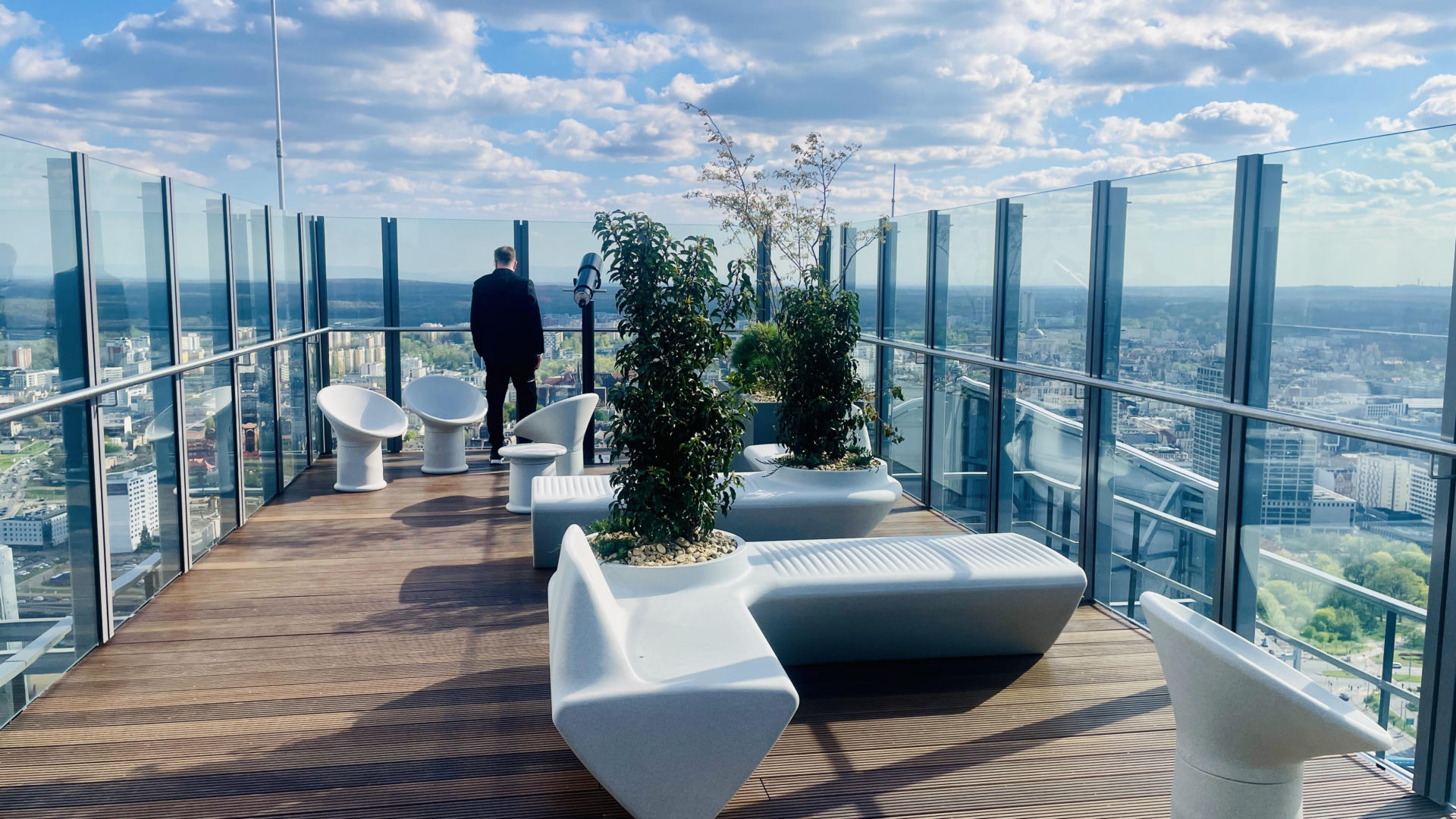 Taras widokowy na 36. piętrze wieżowca Atal Olimpijska w Katowicach