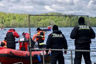 Tragedia na Mazurach. Z jeziora wyłowiono ciało 21-latka z Warszawy