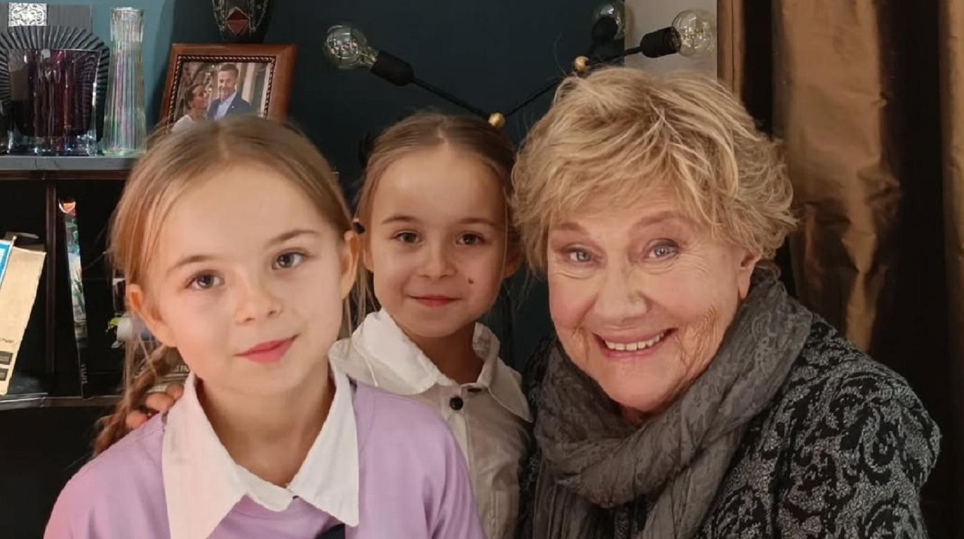  M jak miłość. Barbara z nowymi prawnuczkami? One też dołączą do rodziny Mostowiaków? - ZDJĘCIA